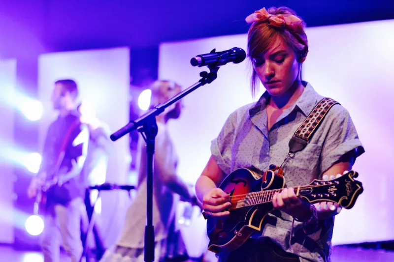 Perfectly Broken: Why the Most Honest Moments in Music Are Winning Right Now